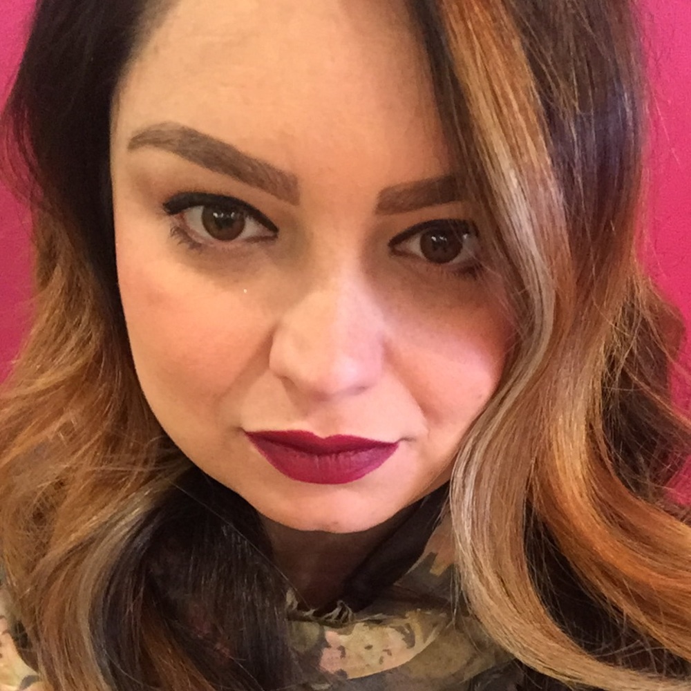 Meet your Posher, Courtney